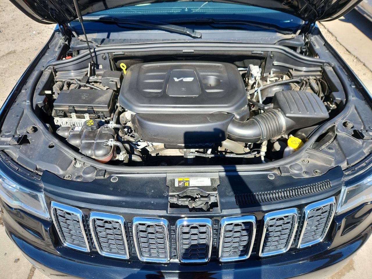 2018 JEEP GRAND CHEROKEE LIMITED photo 12
