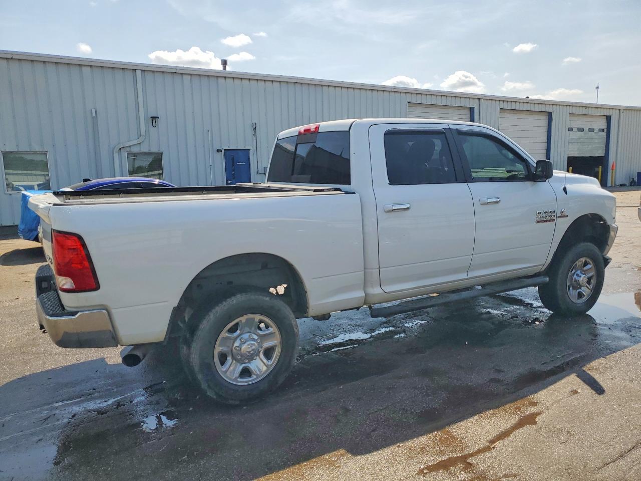 2016 RAM 2500 SLT photo 5