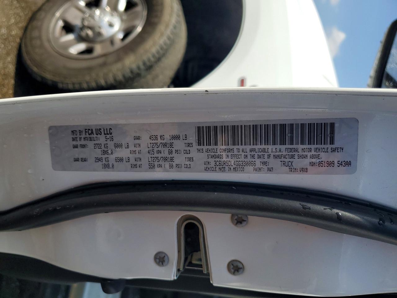 2016 RAM 2500 SLT photo 25