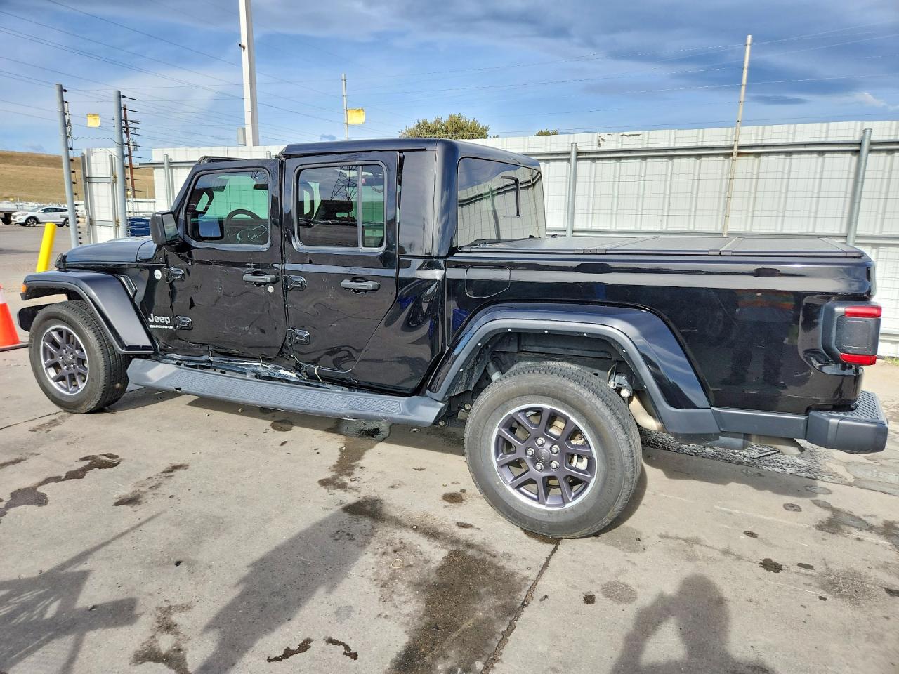 2021 JEEP GLADIATOR OVERLAND photo 3