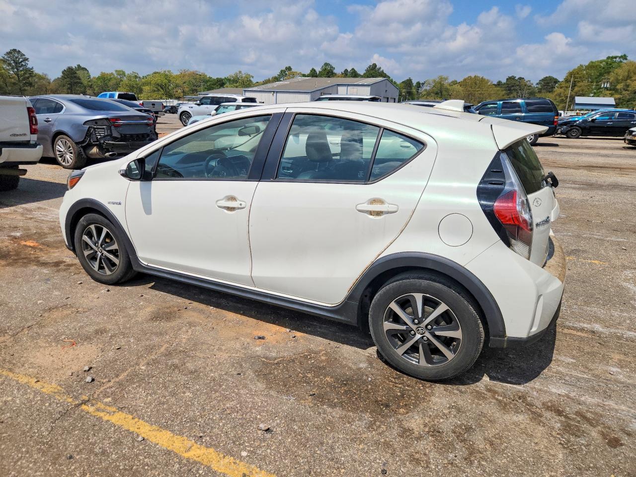2018 TOYOTA PRIUS C FOUR photo 3