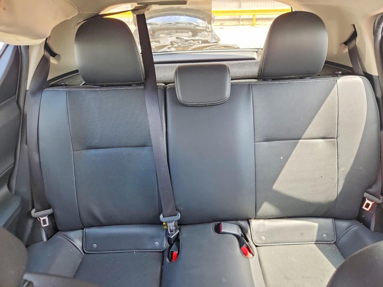 2018 TOYOTA PRIUS C FOUR photo 19