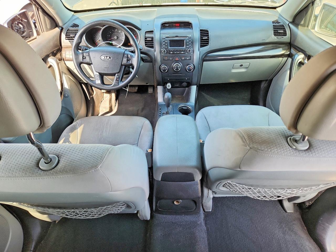 2011 KIA SORENTO LX photo 15