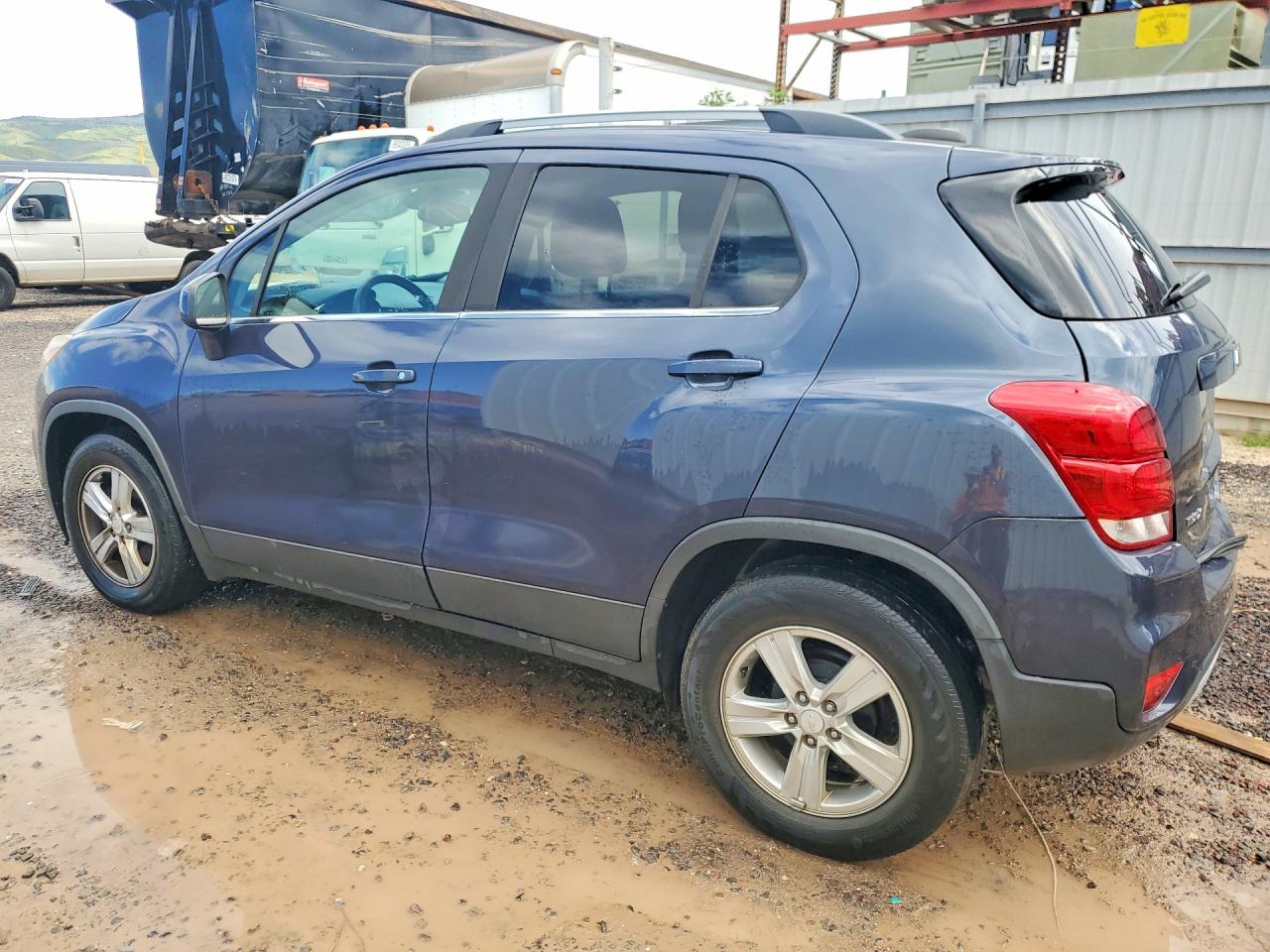2019 CHEVROLET TRAX 1LT photo 2