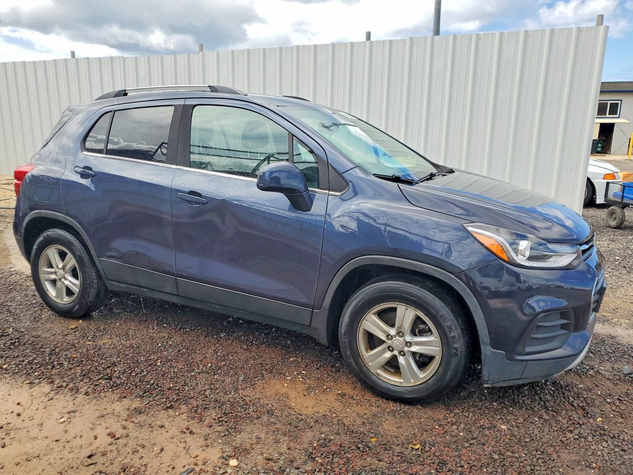 2019 CHEVROLET TRAX 1LT photo 4