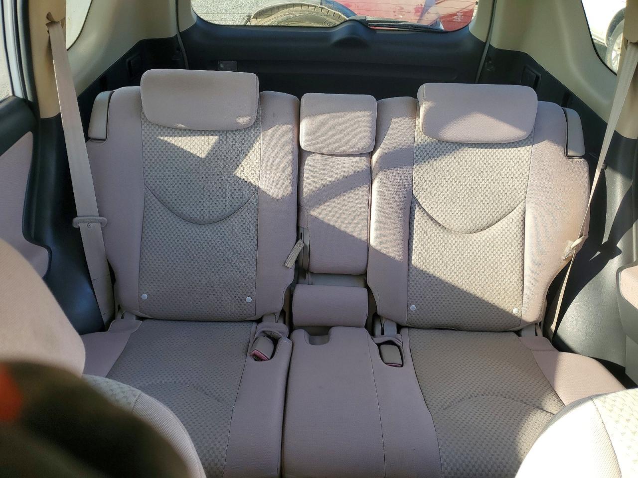 2007 TOYOTA RAV4 BASE photo 19