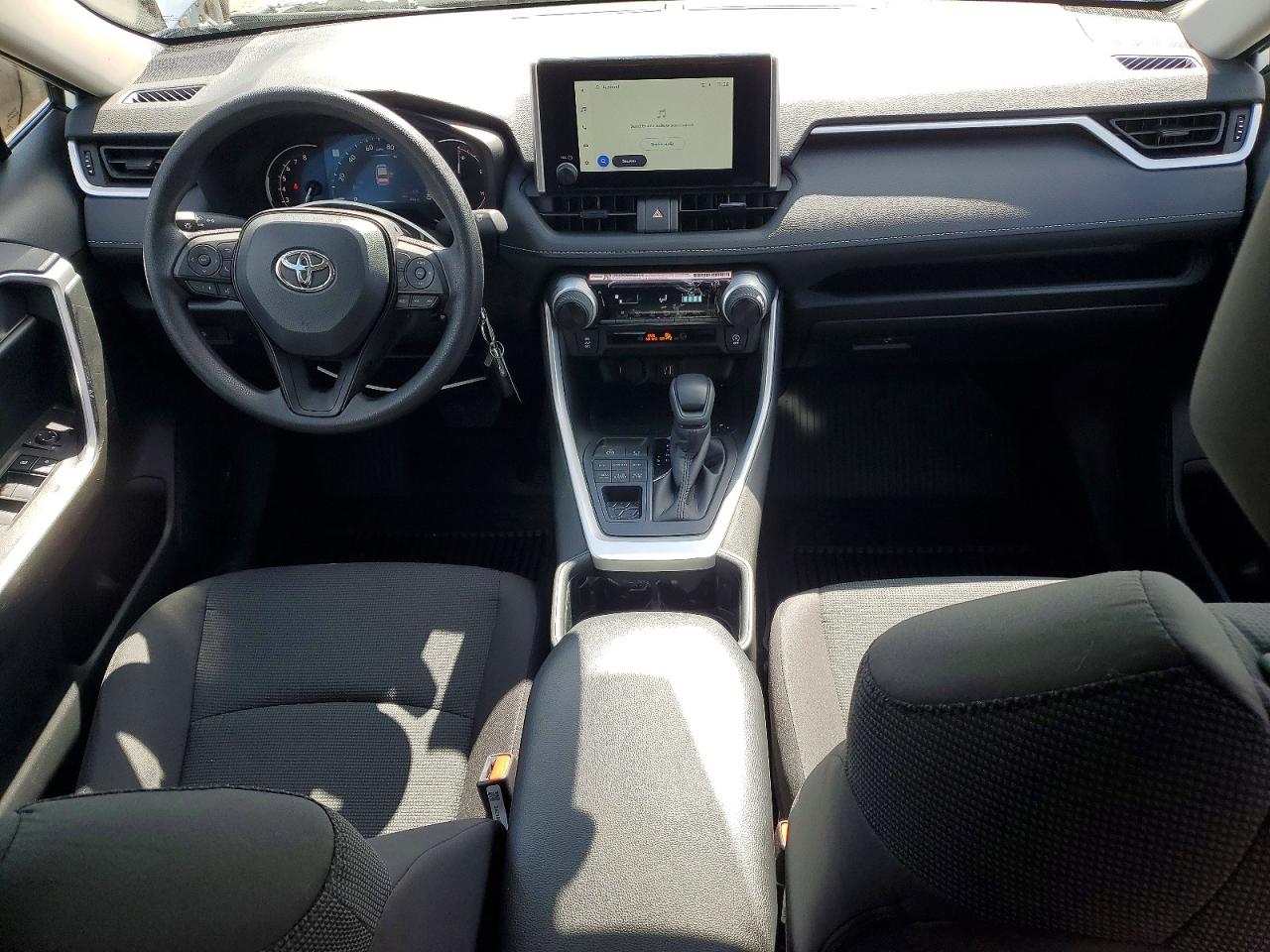 2025 TOYOTA RAV4 LE photo 15