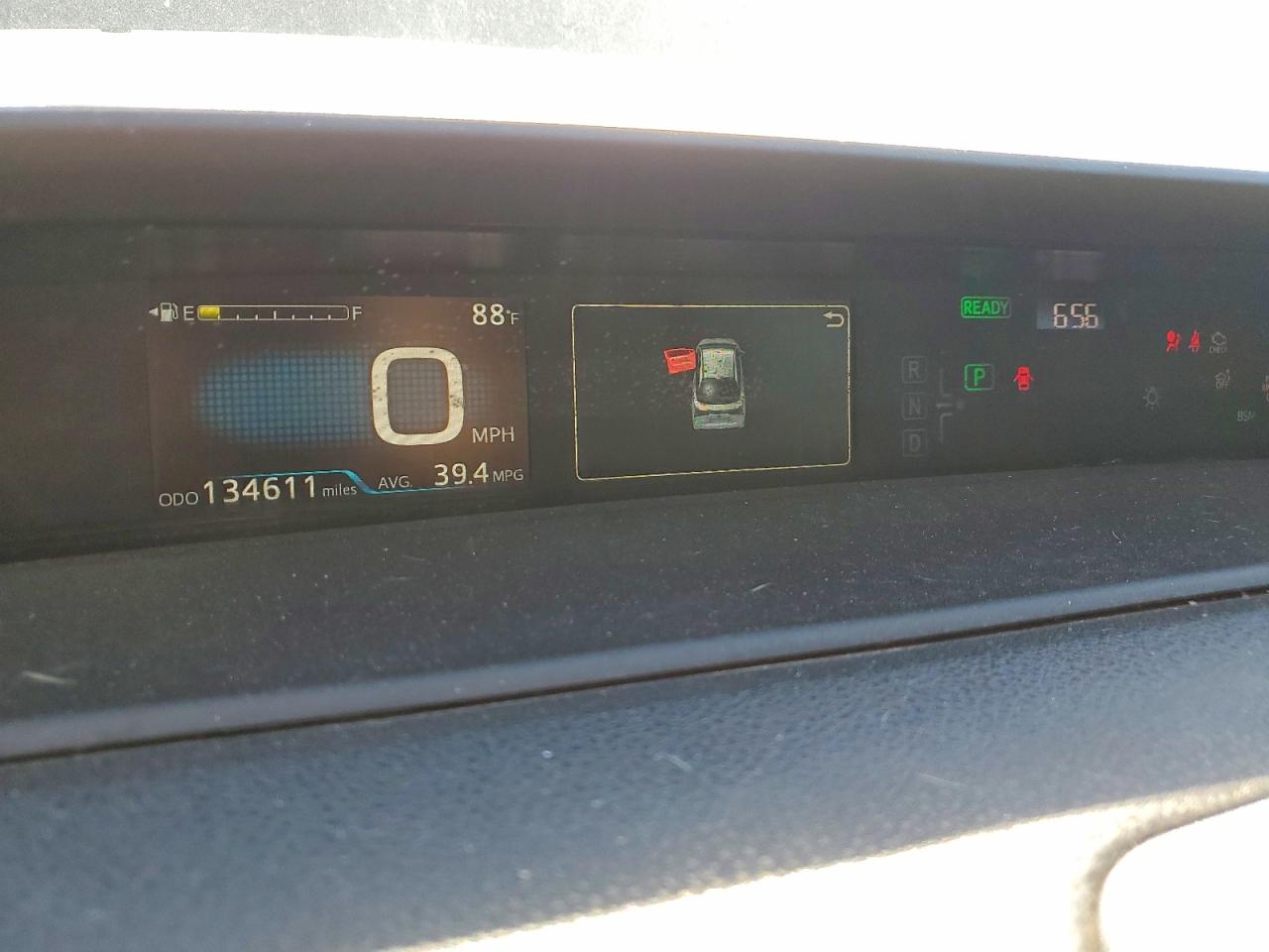 2019 TOYOTA PRIUS LE photo 9