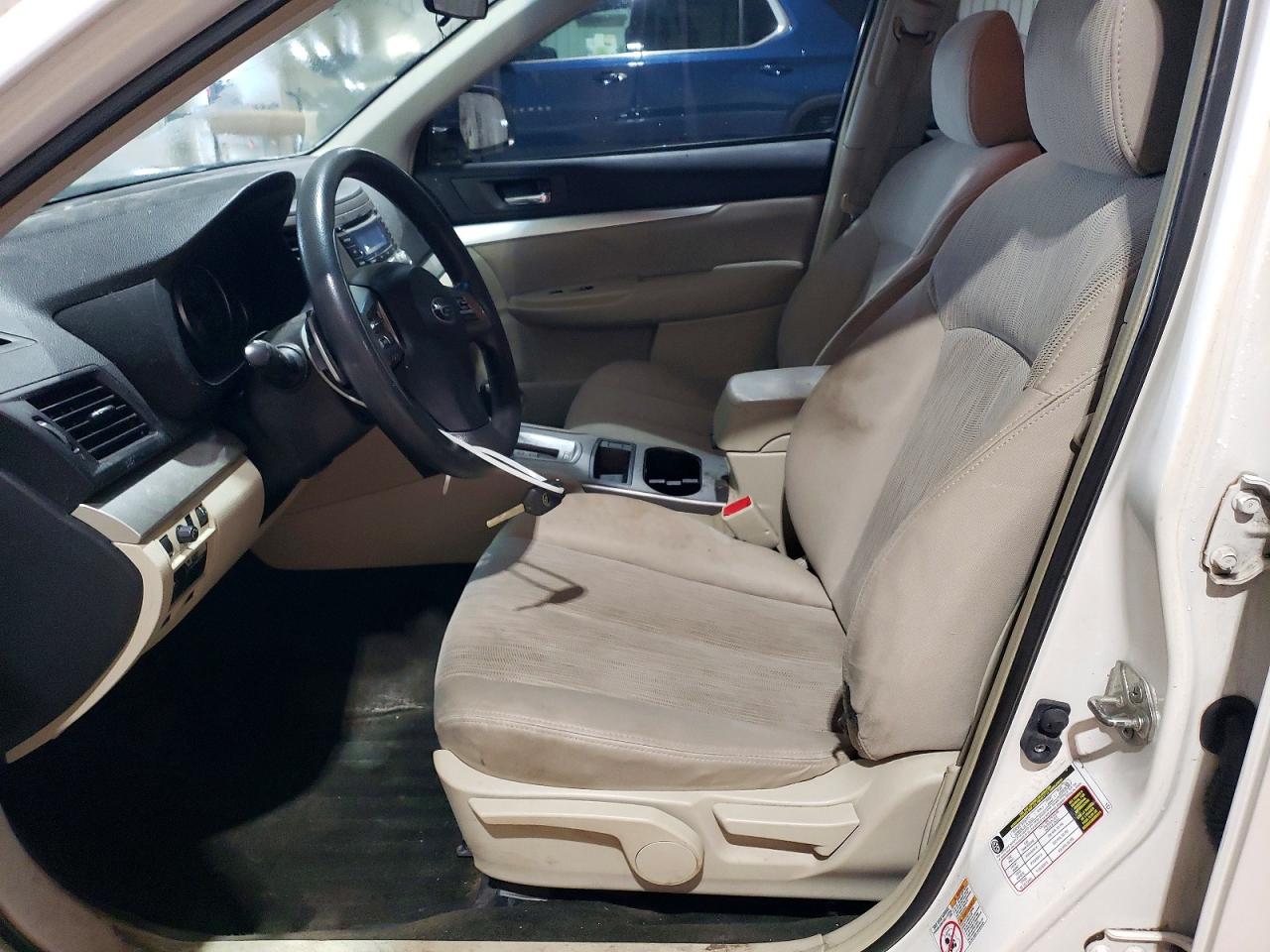2013 SUBARU LEGACY 2.5I photo 13