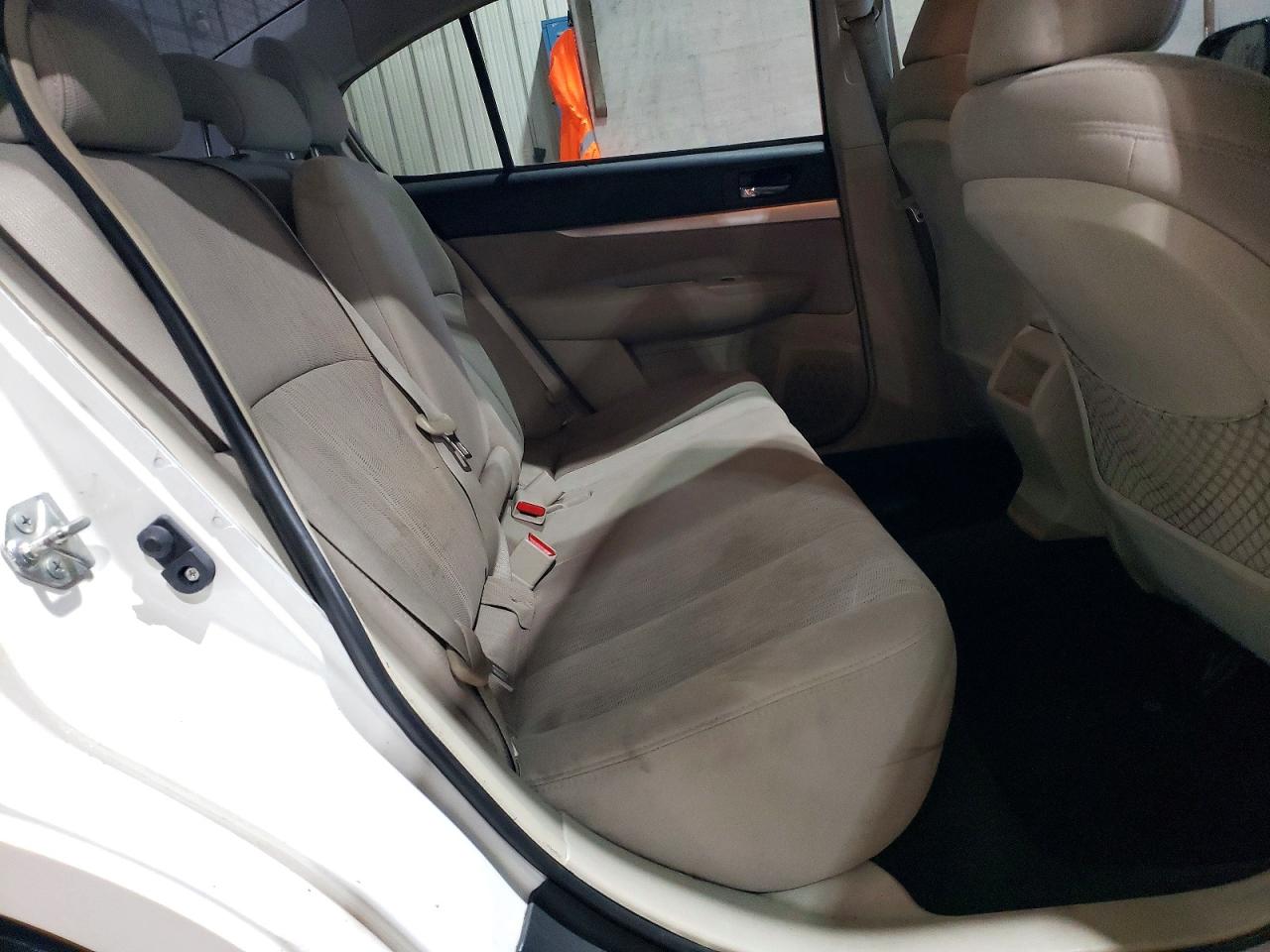 2013 SUBARU LEGACY 2.5I photo 19