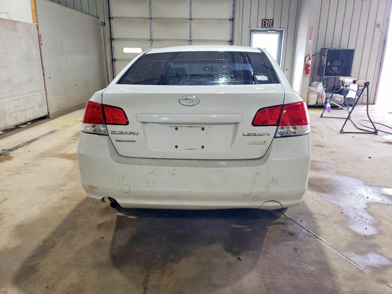 2013 SUBARU LEGACY 2.5I photo 11