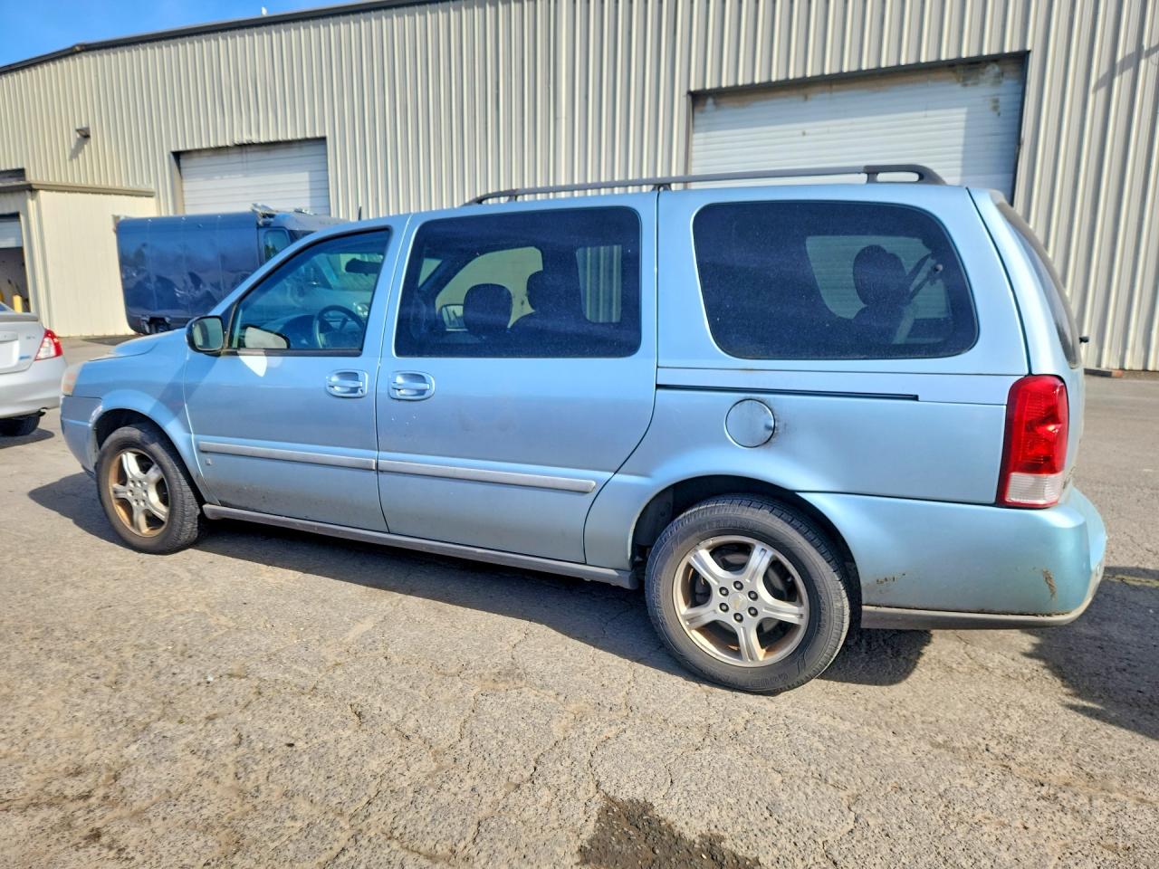 2007 CHEVROLET UPLANDER LT photo 2