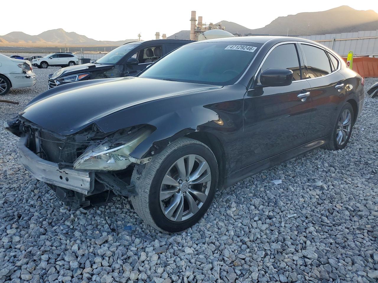 2013 INFINITI M37