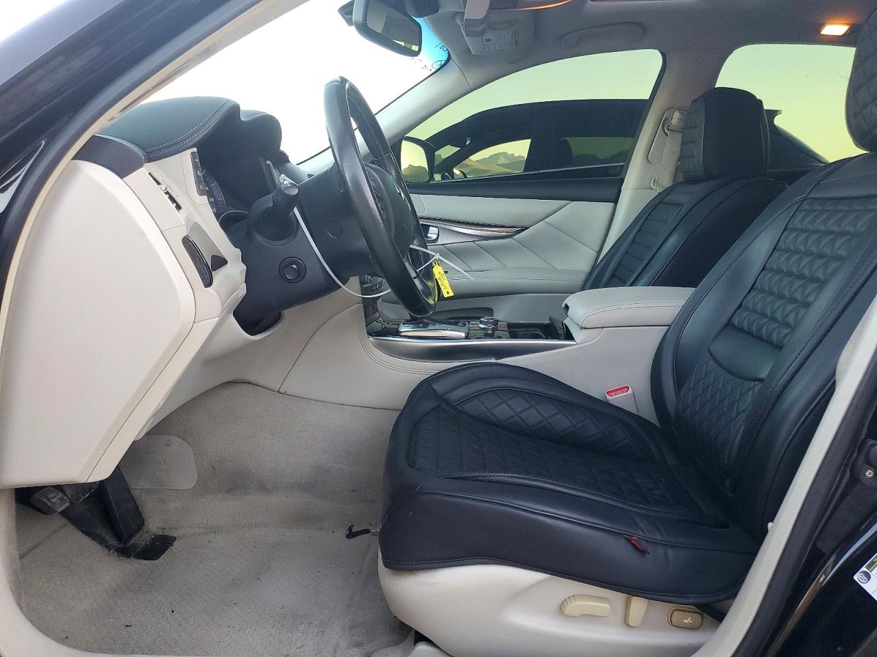 2013 INFINITI M37 BASE photo 19