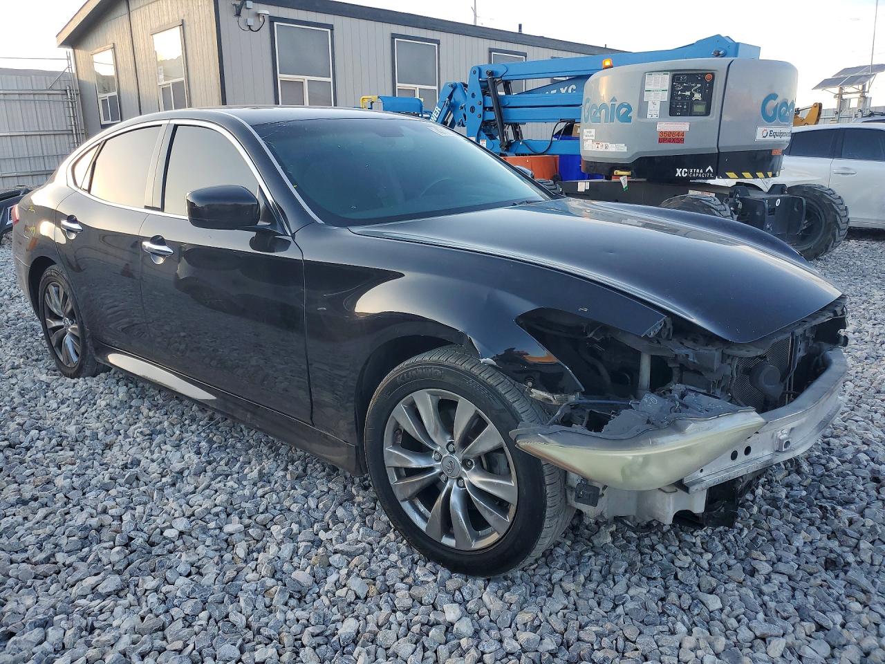 2013 INFINITI M37 BASE photo 10
