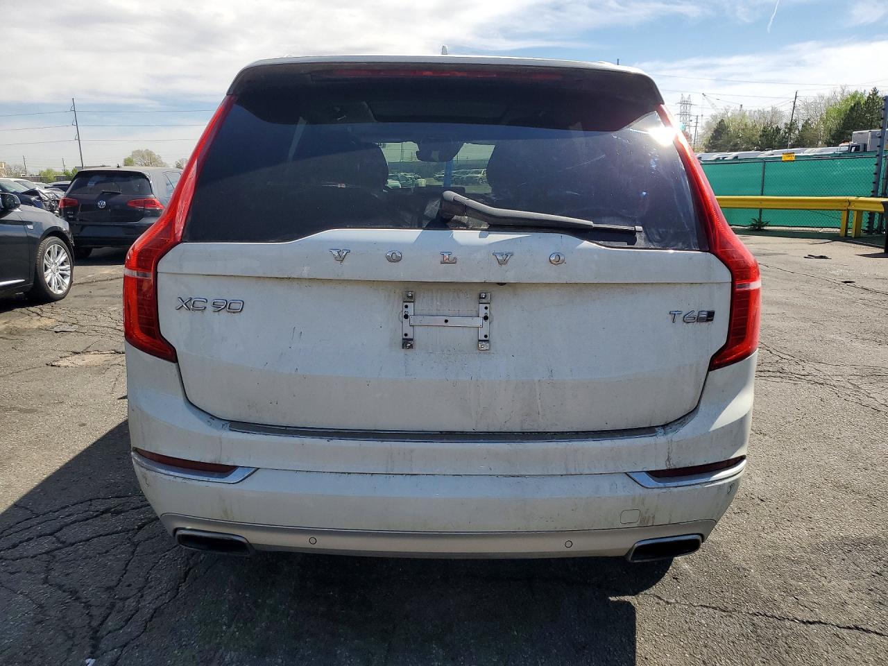 2016 VOLVO XC90 T6 photo 6
