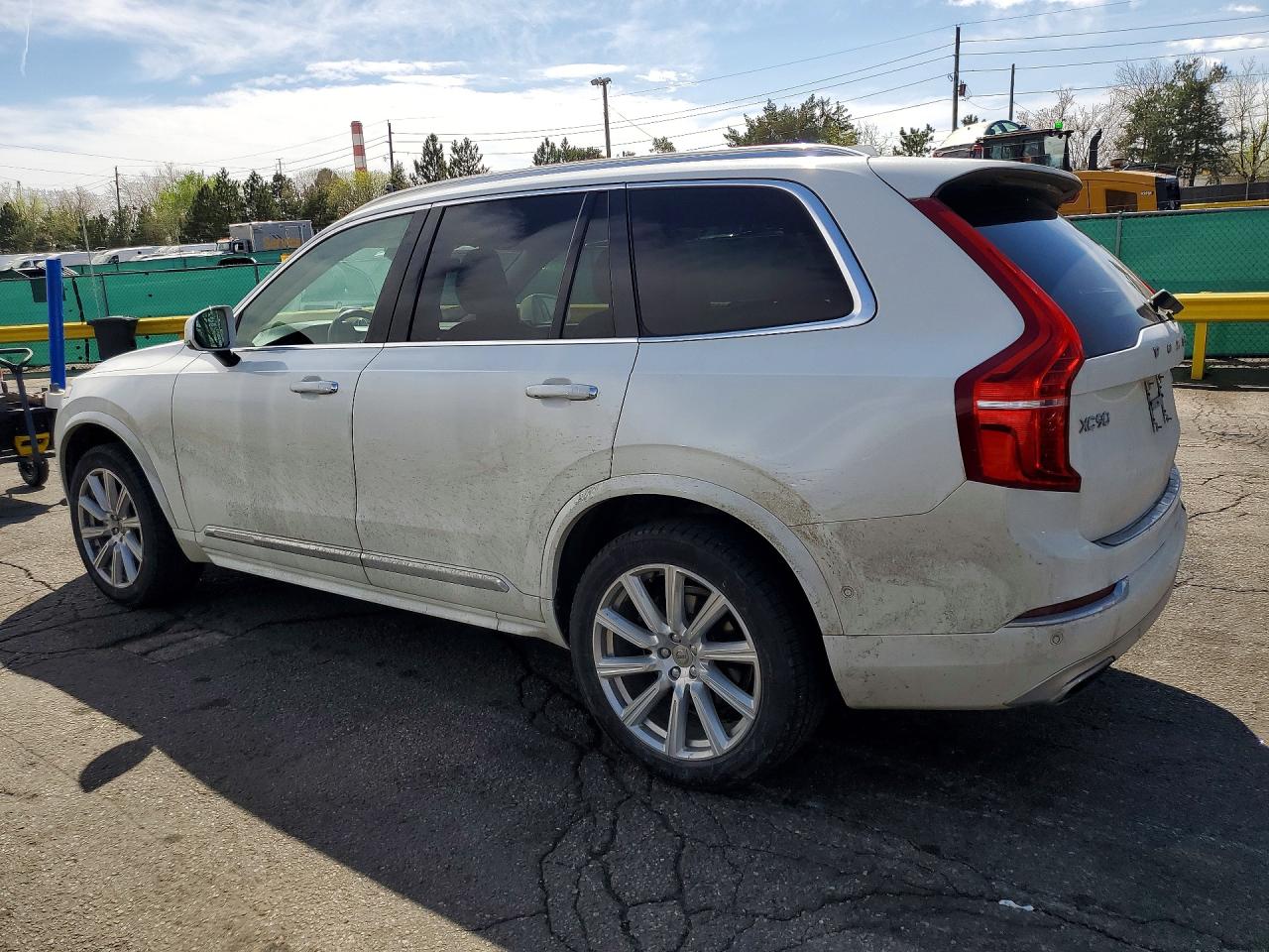 2016 VOLVO XC90 T6 photo 2
