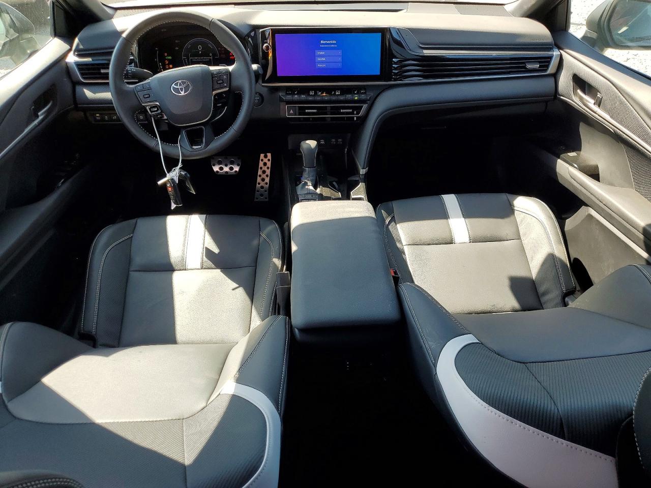 2026 TOYOTA CAMRY SE photo 15