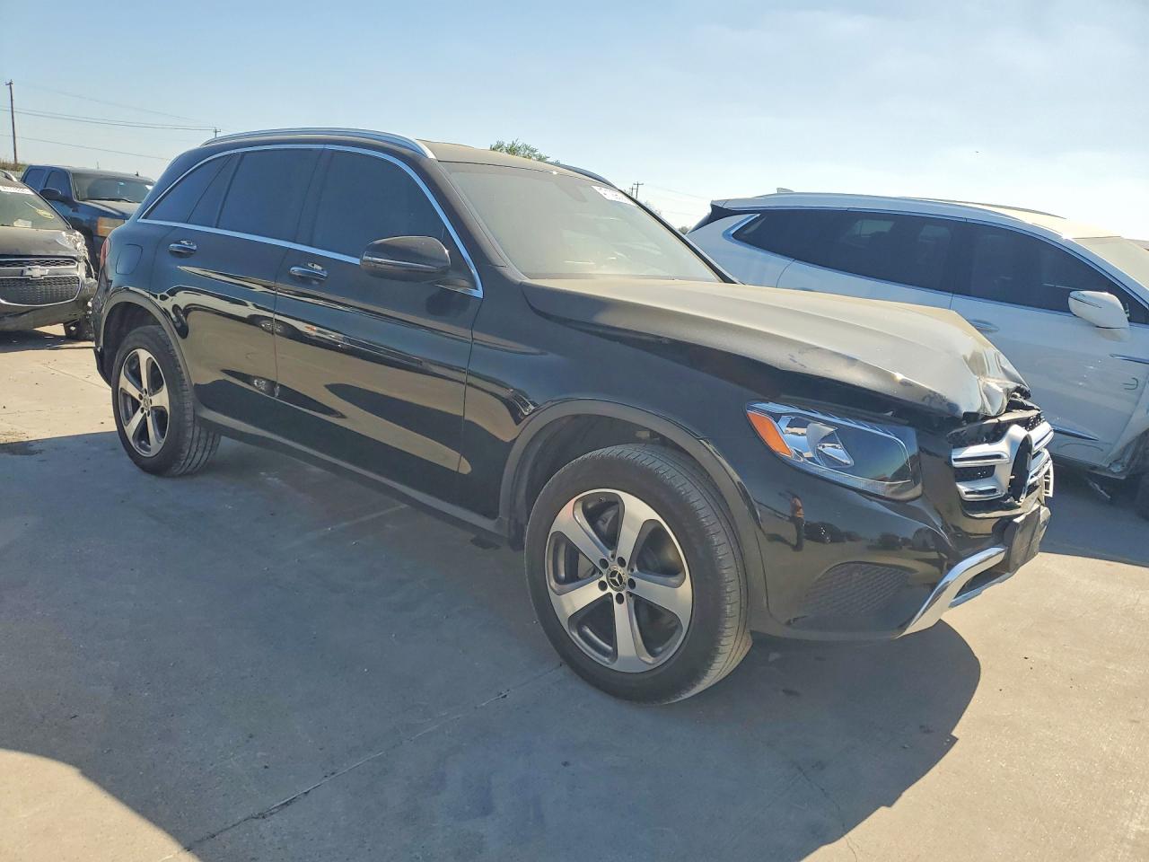 2018 MERCEDES-BENZ GLC 300 photo 10