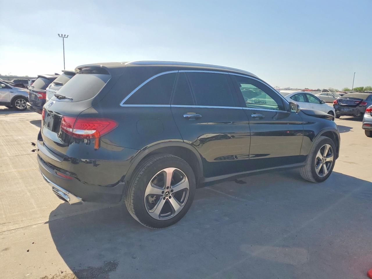 2018 MERCEDES-BENZ GLC 300 photo 7