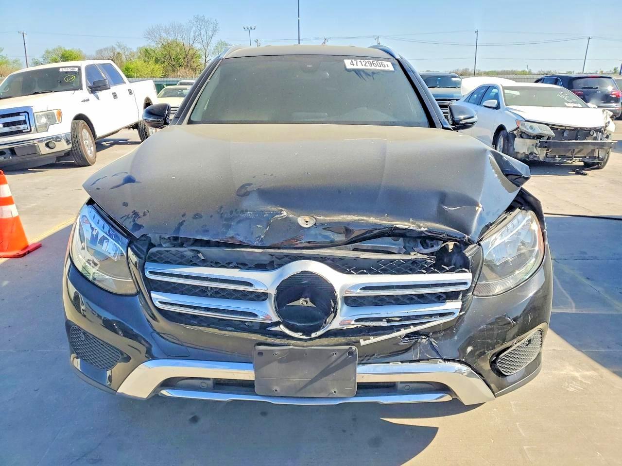 2018 MERCEDES-BENZ GLC 300 photo 13