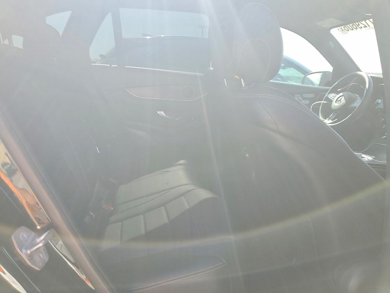 2018 MERCEDES-BENZ GLC 300 photo 31
