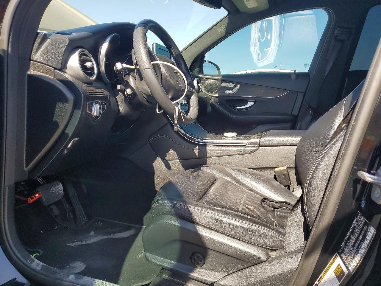 2018 MERCEDES-BENZ GLC 300 photo 19