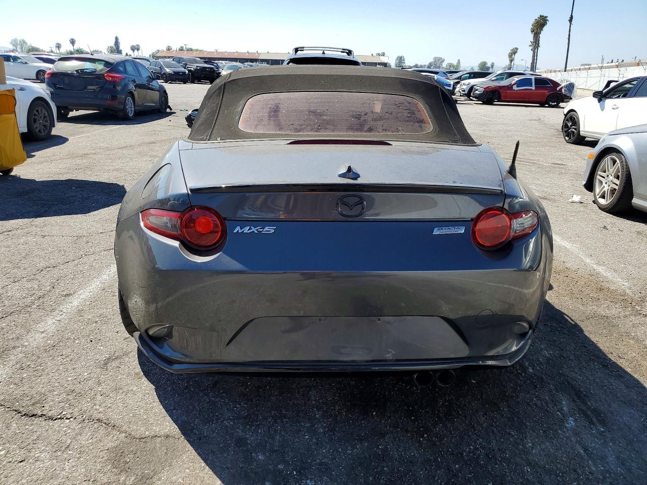 2016 MAZDA MX-5 MIATA CLUB photo 11