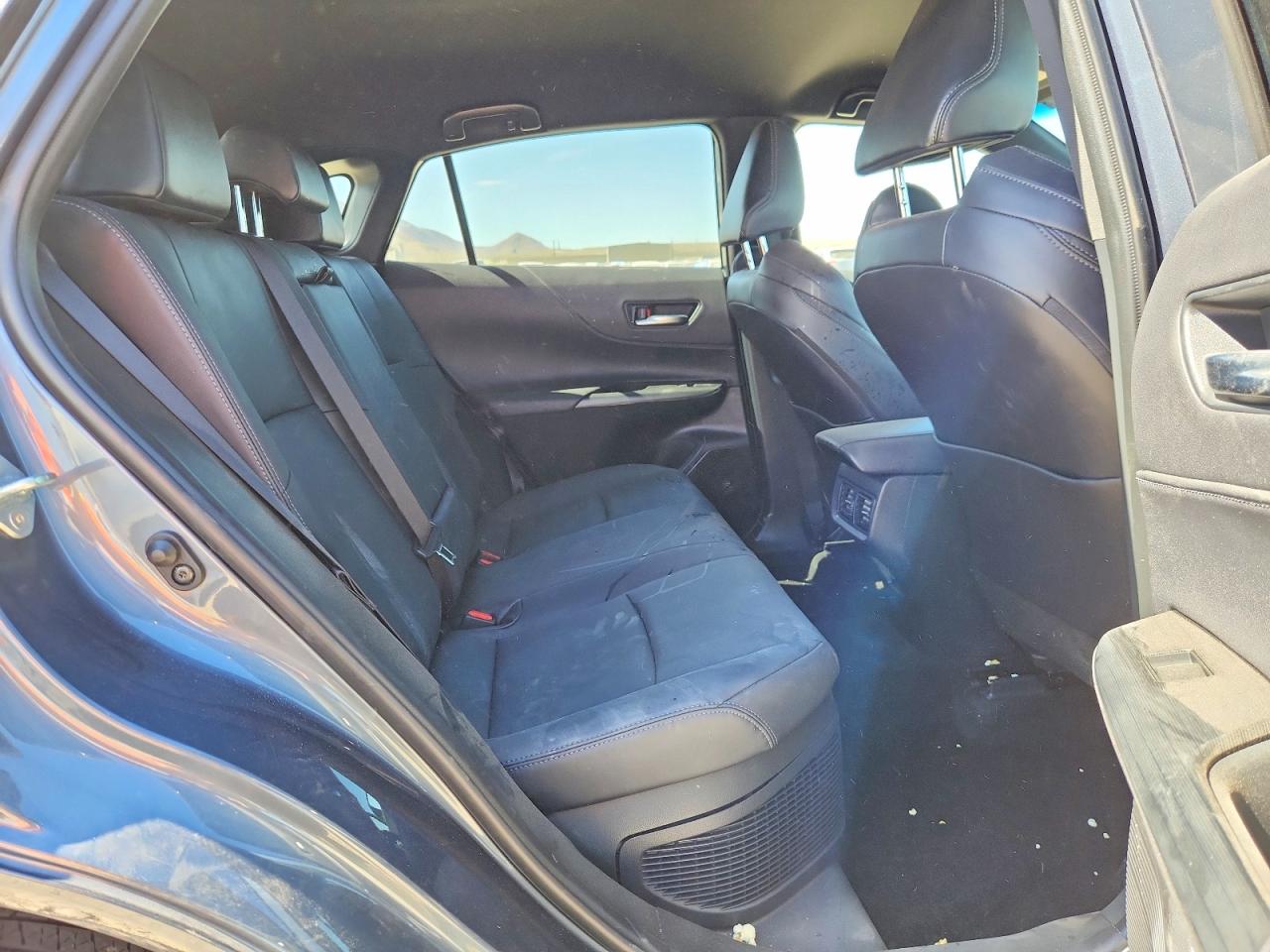 2023 TOYOTA VENZA XLE photo 21