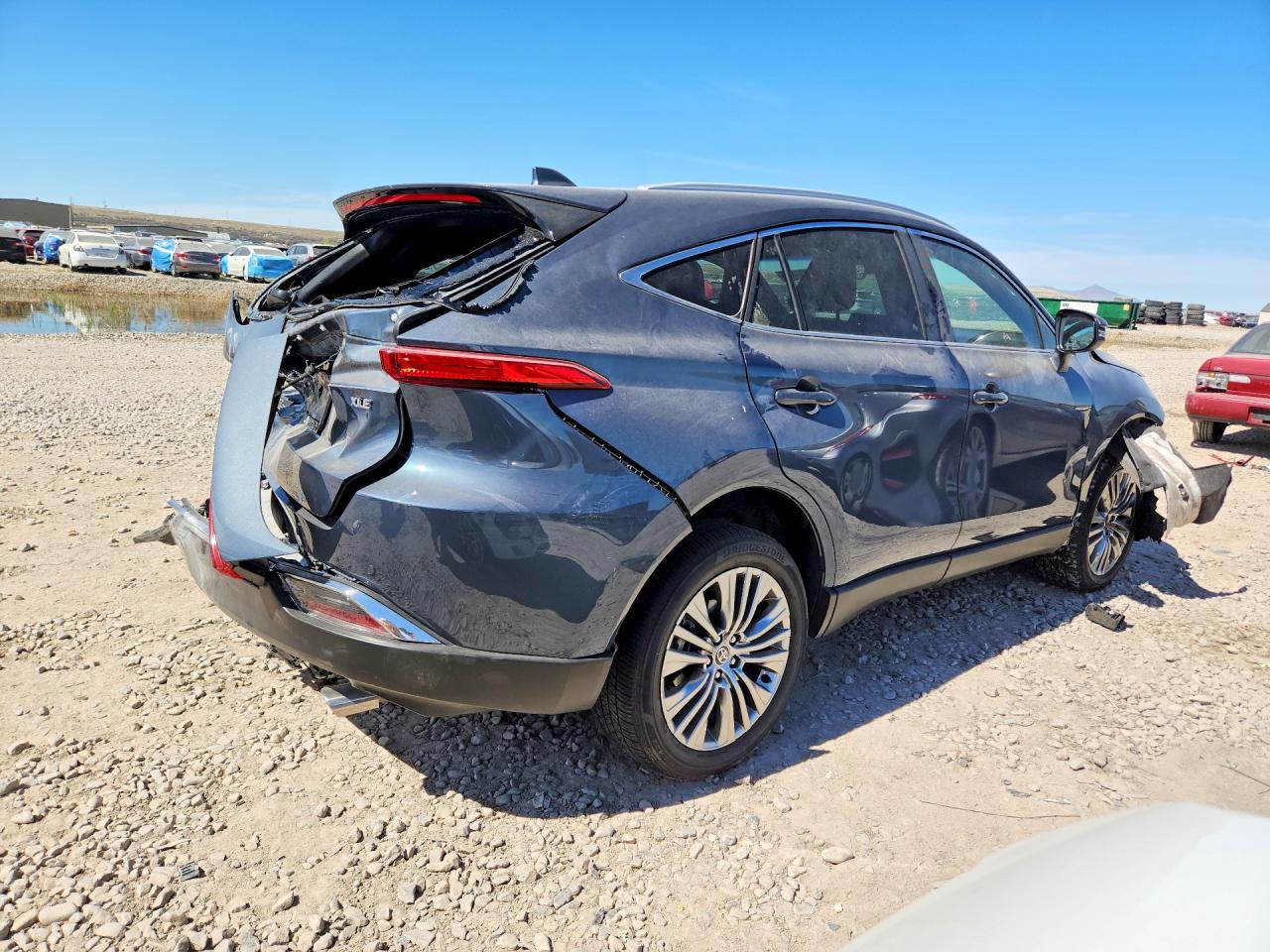 2023 TOYOTA VENZA XLE photo 5