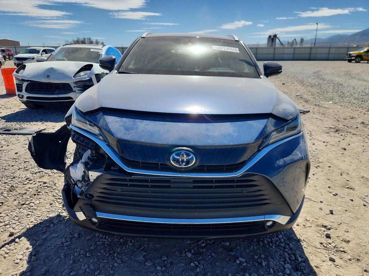 2023 TOYOTA VENZA XLE photo 9