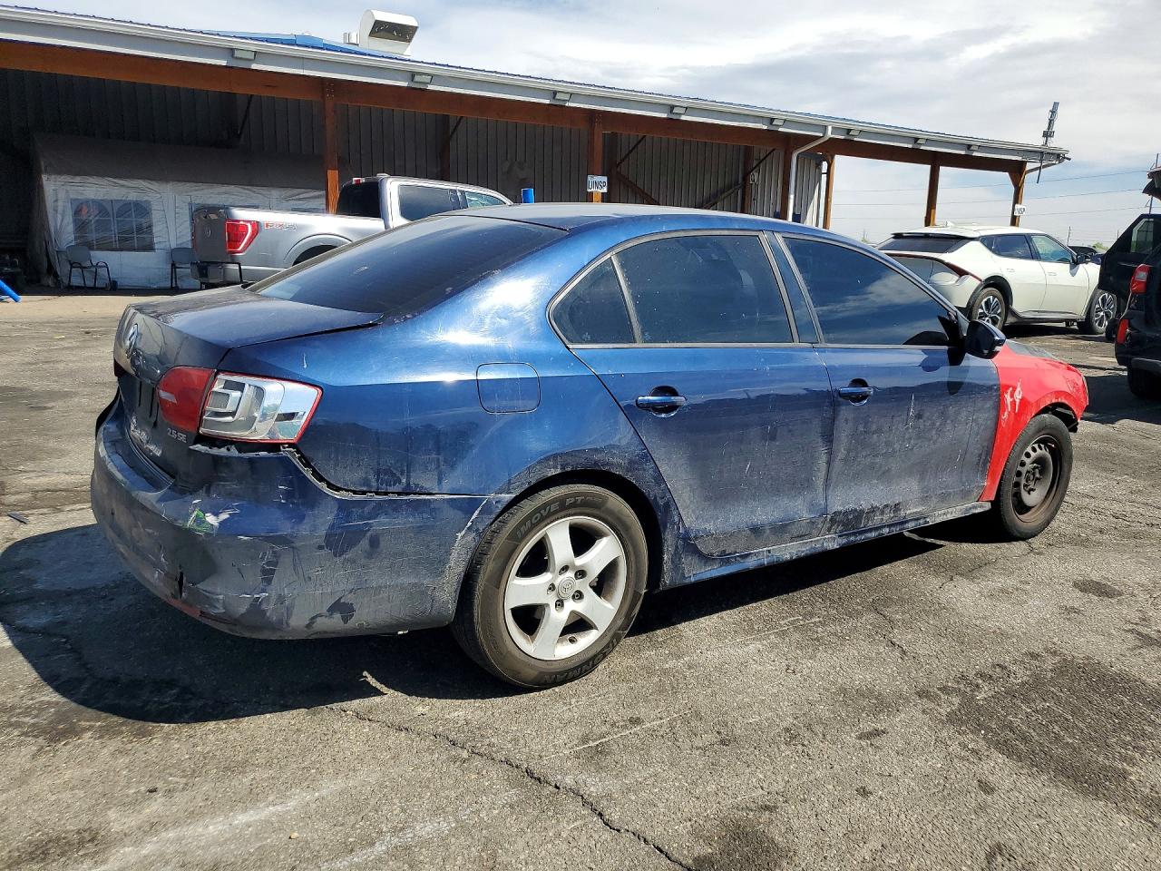 2012 VOLKSWAGEN JETTA SE photo 3
