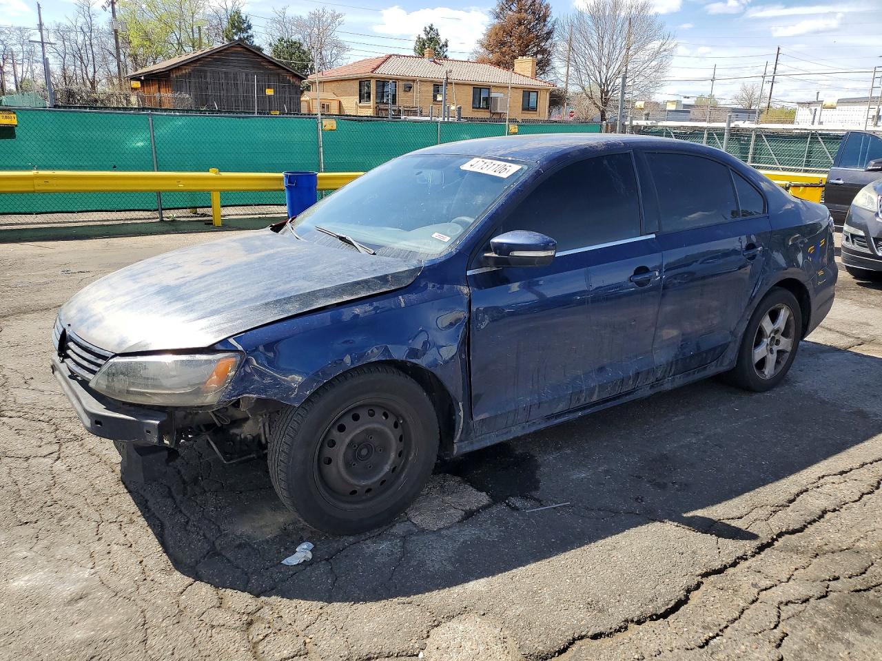 2012 VOLKSWAGEN JETTA