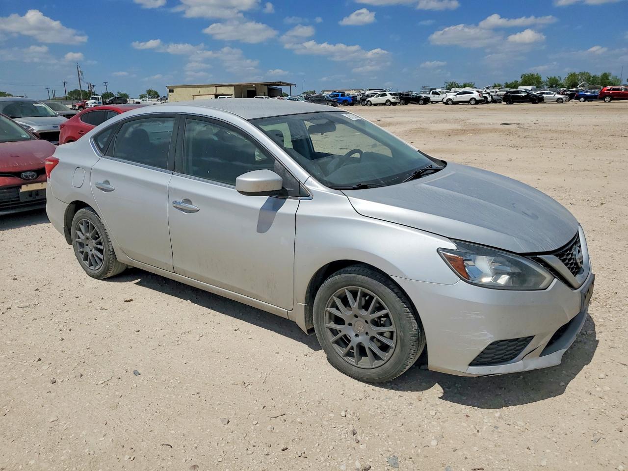 2019 NISSAN SENTRA S photo 4