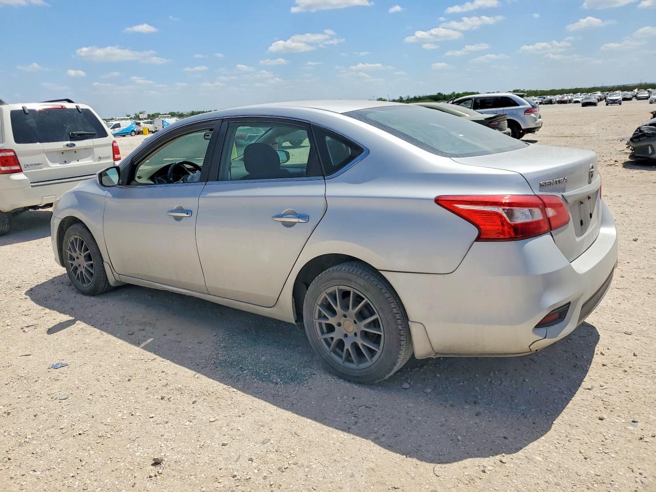 2019 NISSAN SENTRA S photo 2