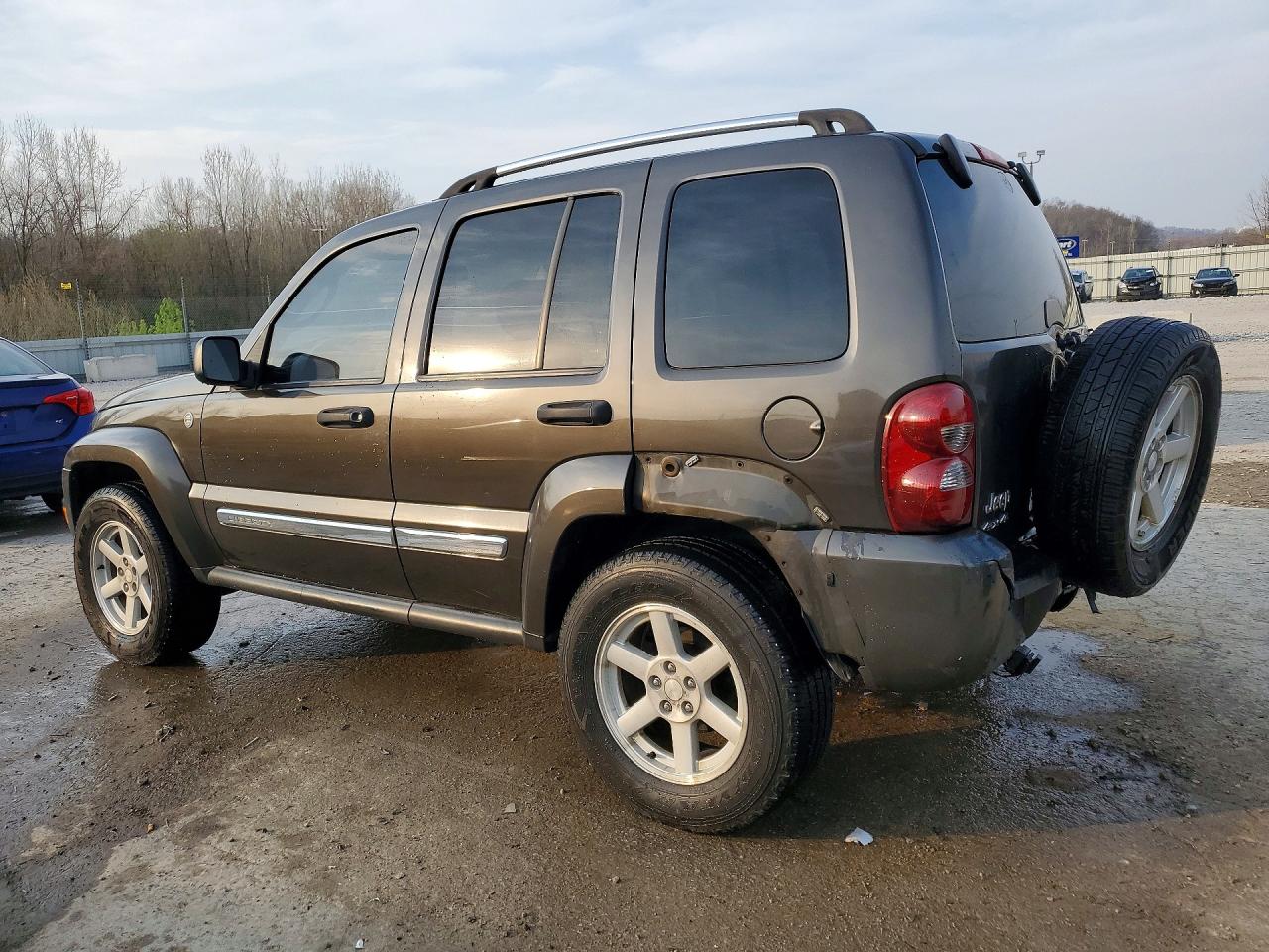 2005 JEEP LIBERTY LIMITED photo 4
