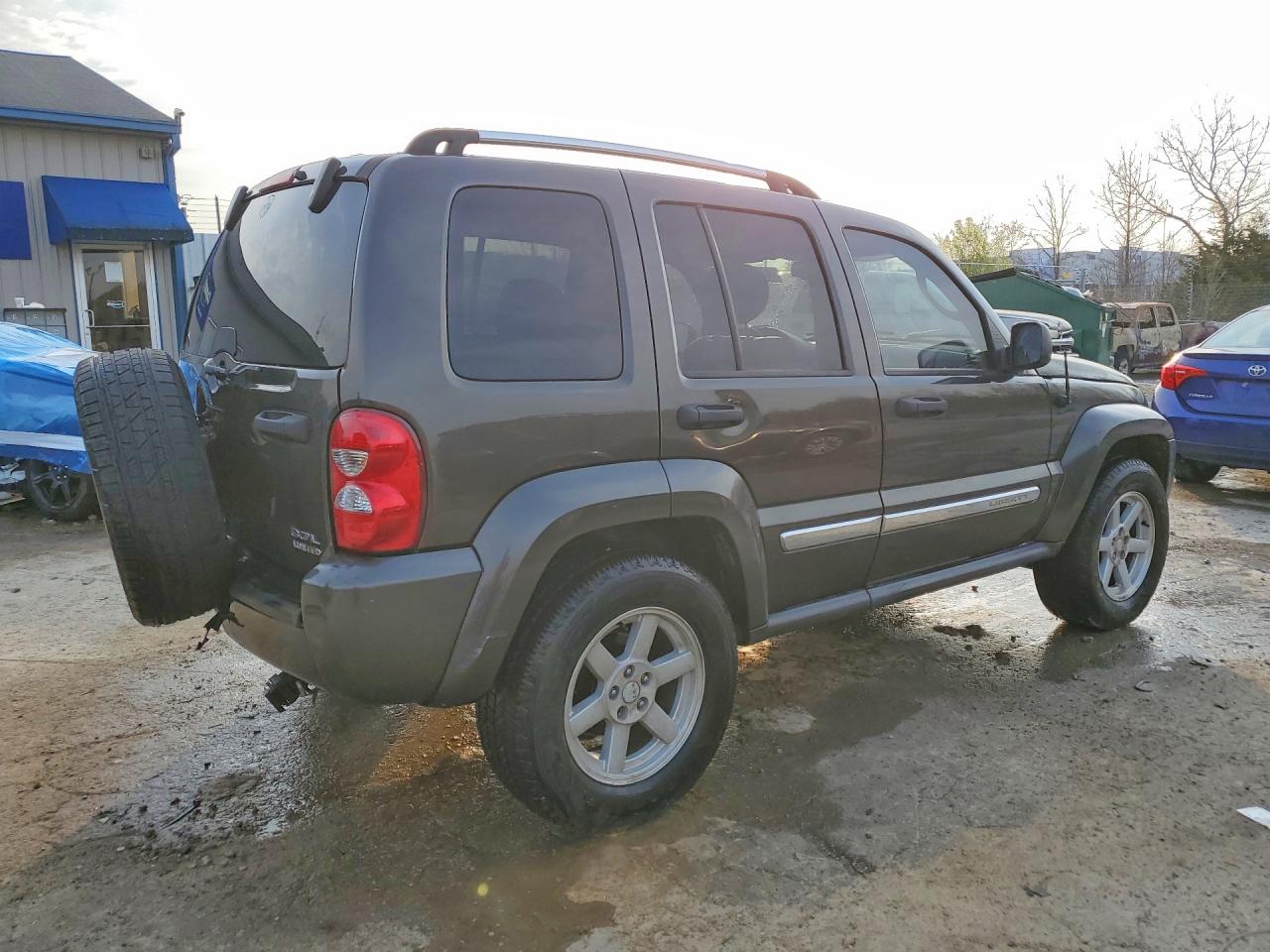 2005 JEEP LIBERTY LIMITED photo 7