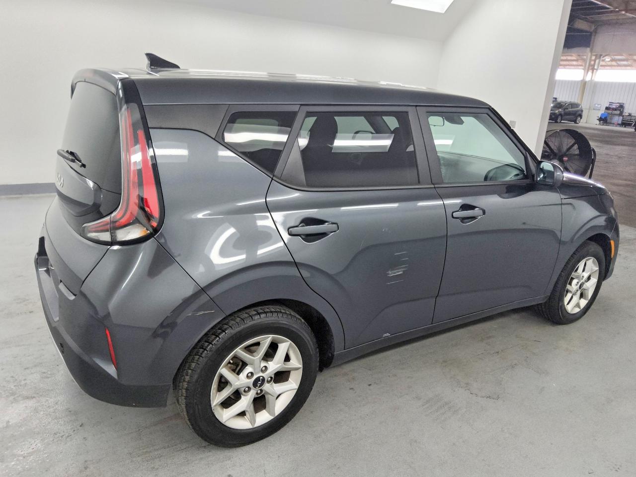 2024 KIA SOUL LX photo 5