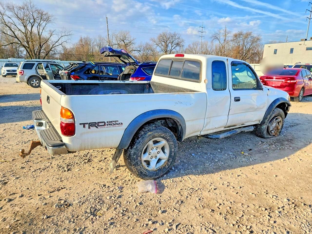 2003 TOYOTA TACOMA V6 photo 6