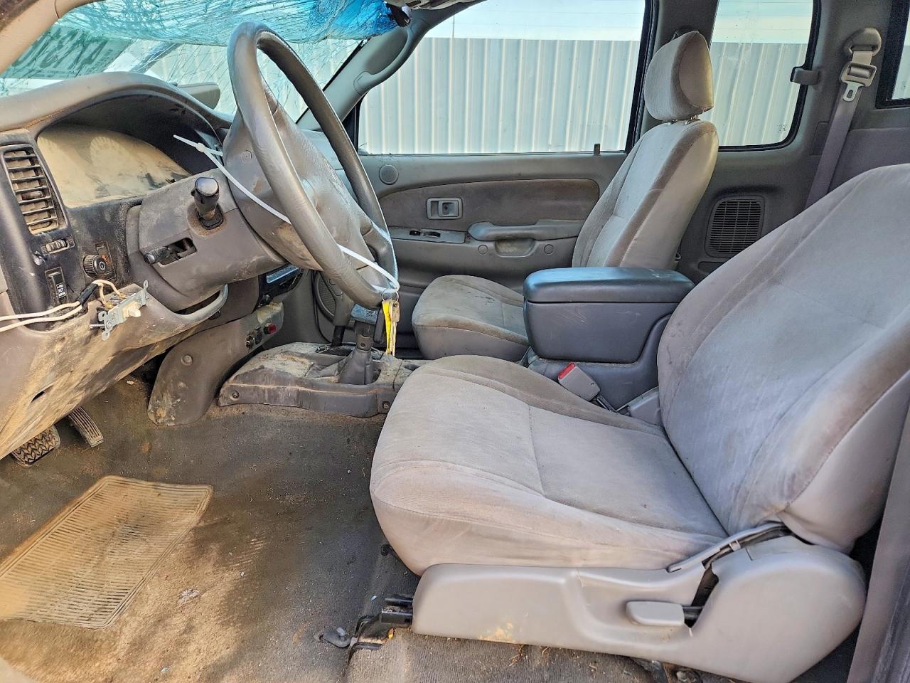2003 TOYOTA TACOMA V6 photo 13