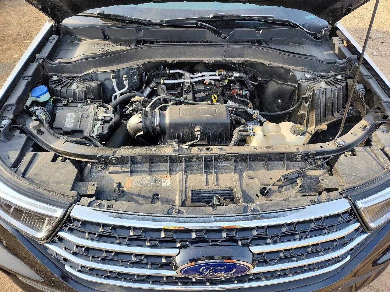 2021 FORD EXPLORER XLT photo 34