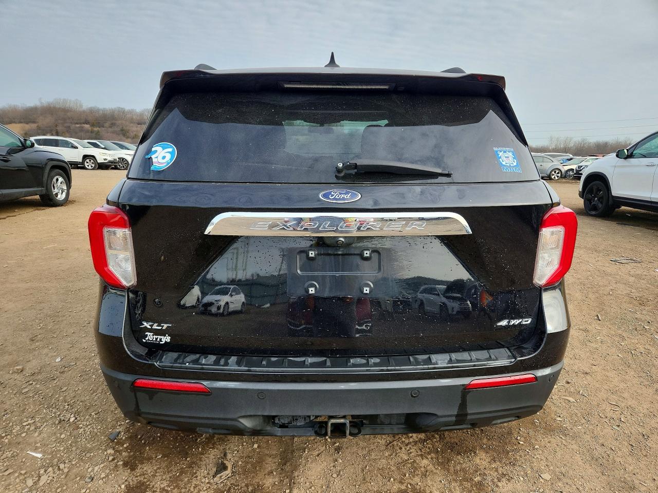 2021 FORD EXPLORER XLT photo 16