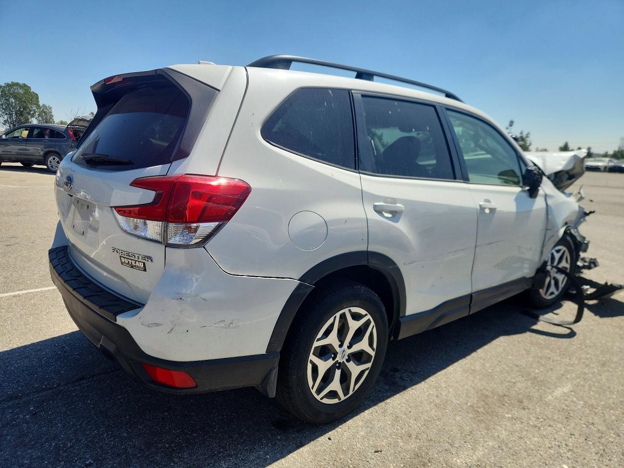 2020 SUBARU FORESTER PREMIUM photo 5