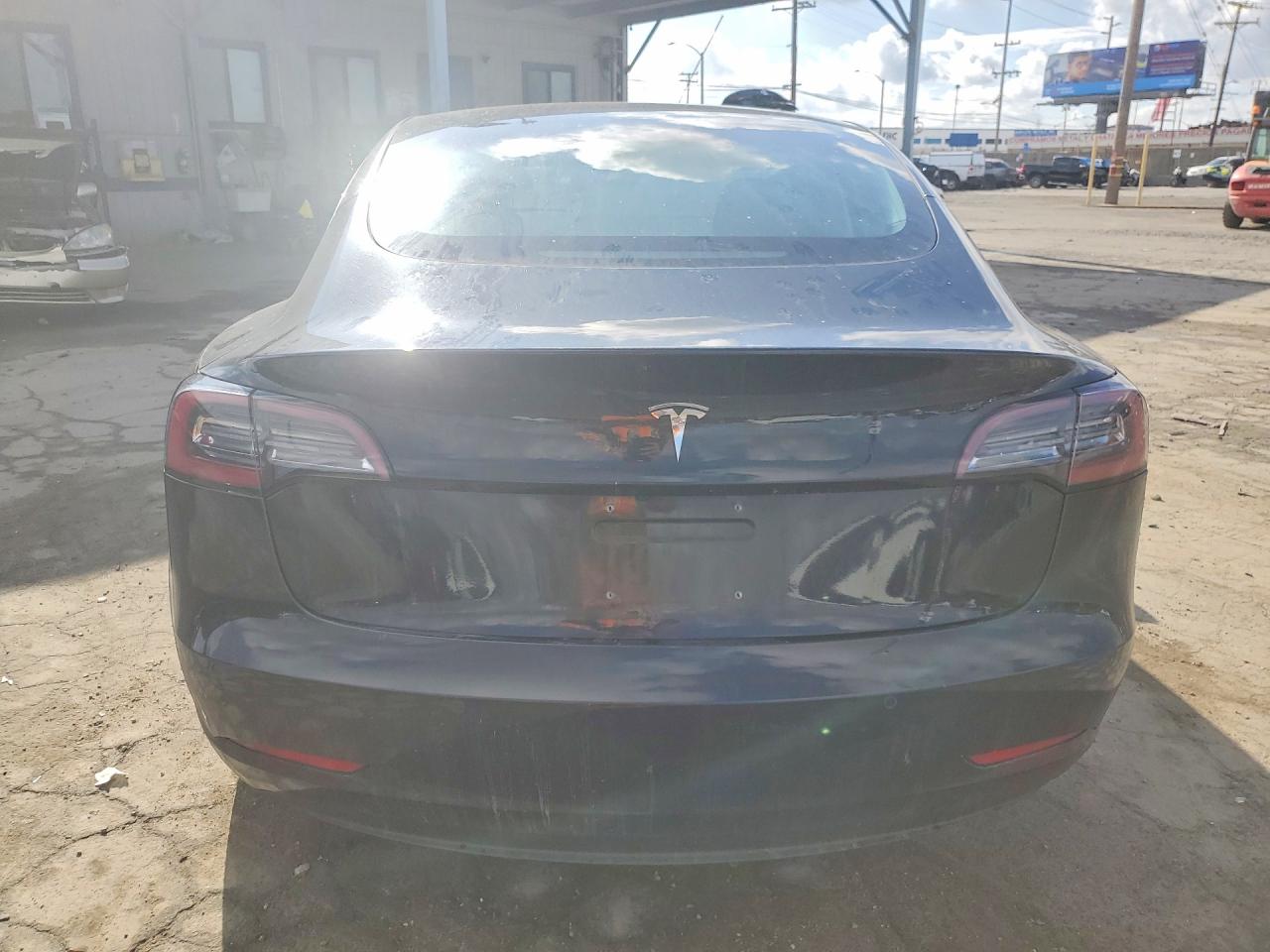 2018 TESLA MODEL 3 photo 16