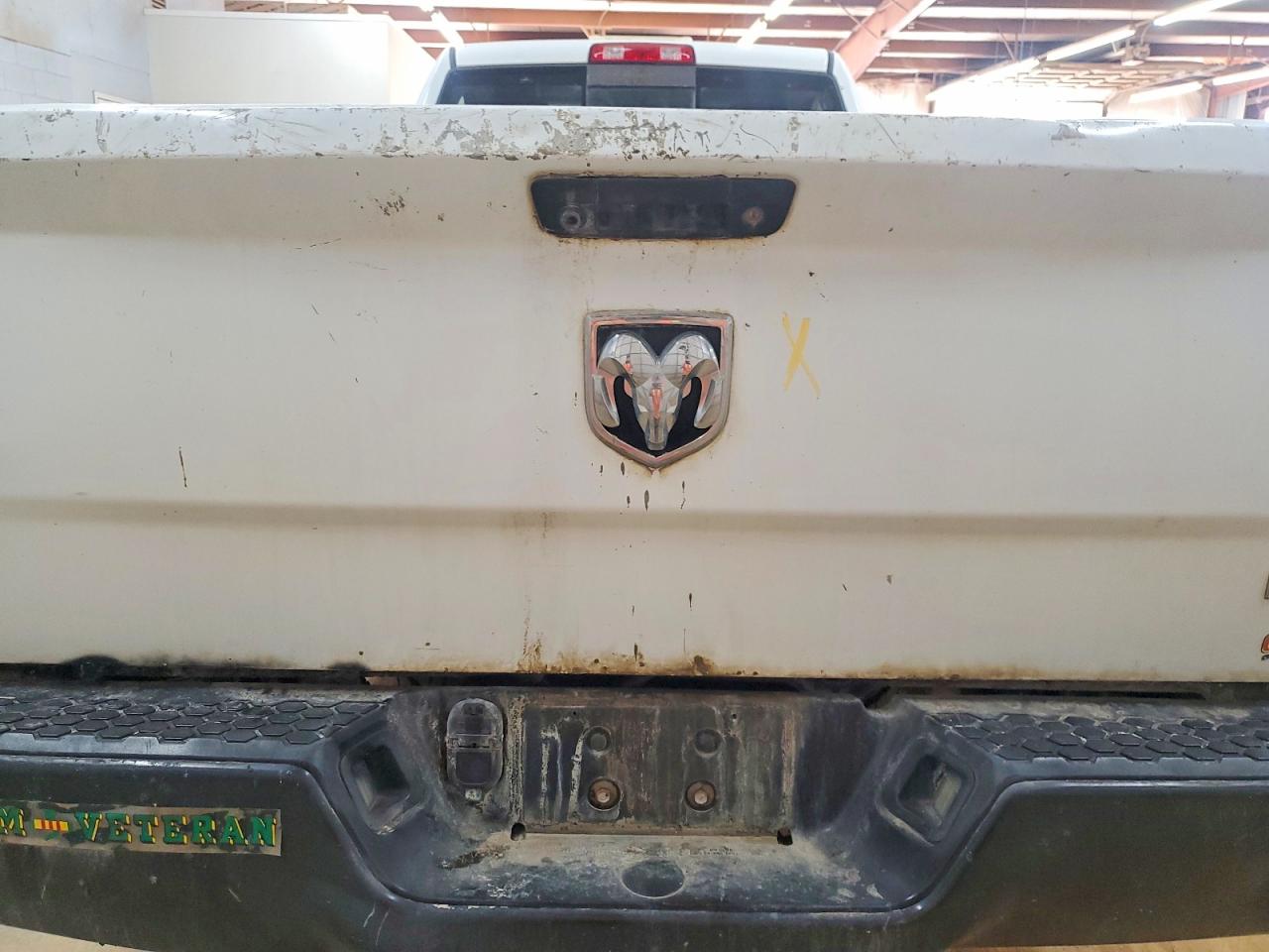 2015 RAM 1500 ST photo 10
