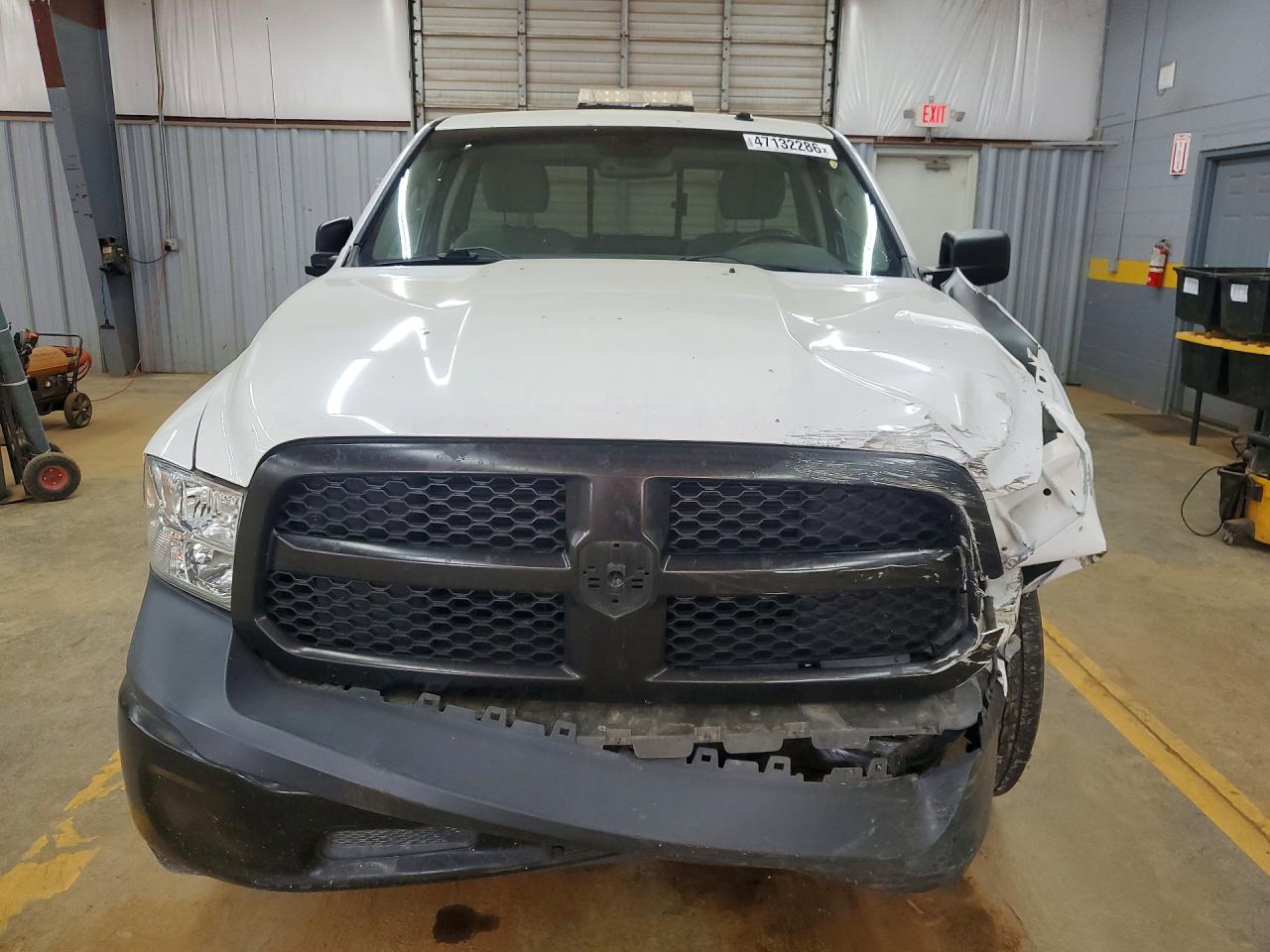 2015 RAM 1500 ST photo 5