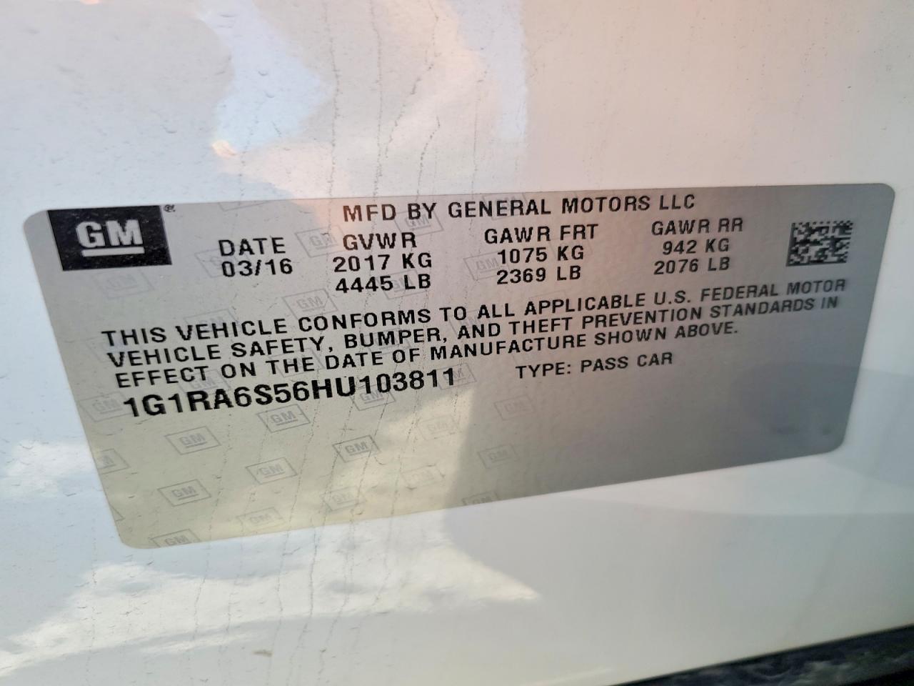 2017 CHEVROLET VOLT LT photo 34