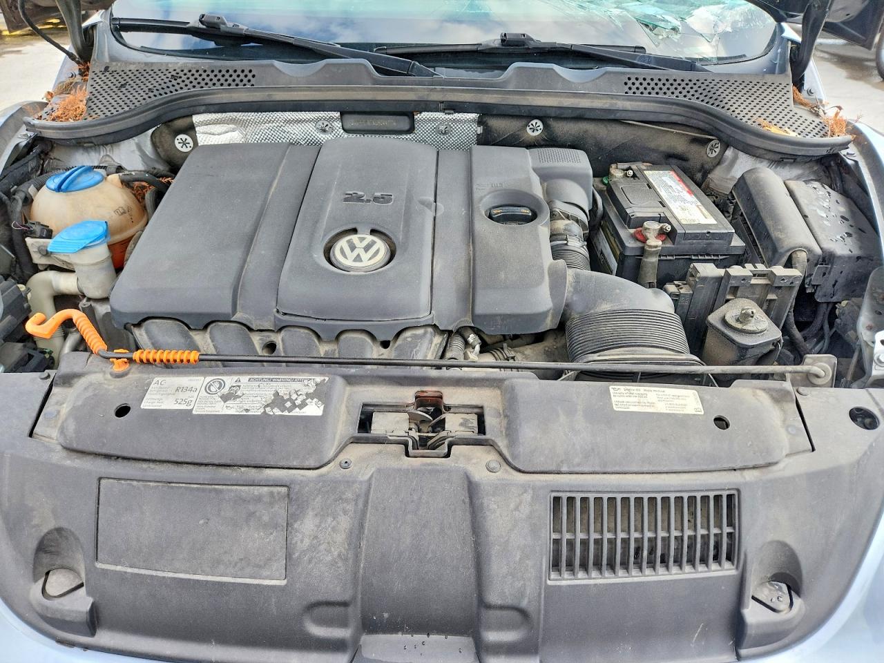 2013 VOLKSWAGEN BEETLE photo 21