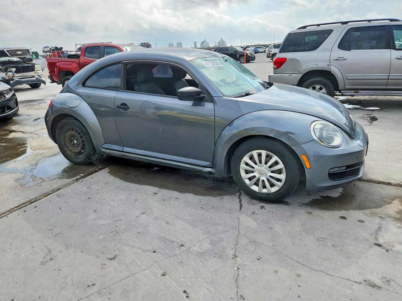 2013 VOLKSWAGEN BEETLE photo 7