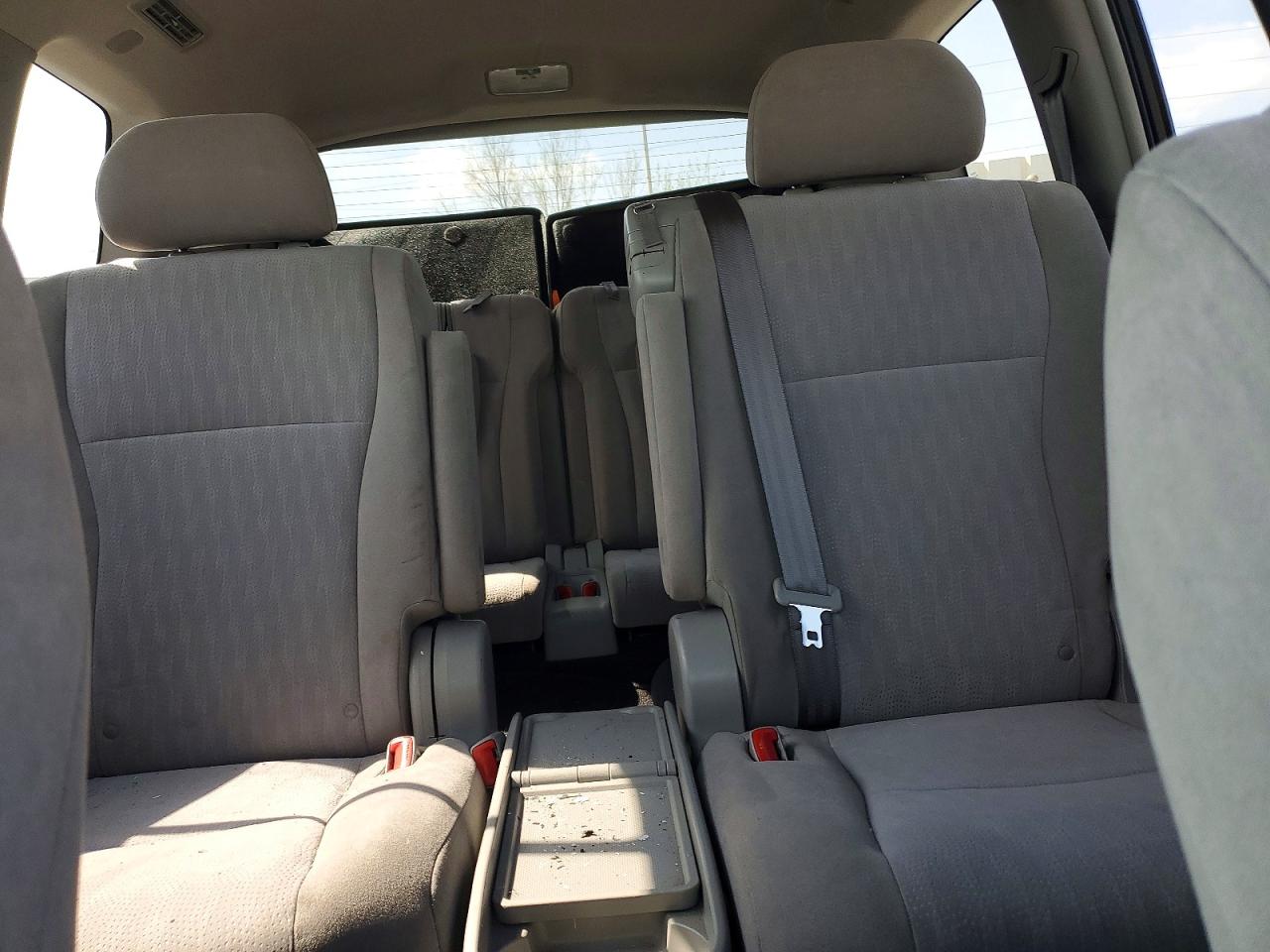 2012 TOYOTA HIGHLANDER BASE photo 28